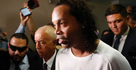 Ronaldinho: Hapisten çıkınca ilk yapacağım şey anneme sarılmak olacak