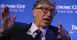 Bill Gates aşı için 'en erken bir yıl' dedi