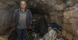 Yaşamının 15 yılını mağarada geçirdi