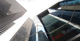 Fitch: Türk Lirası'nda baskı sürerse faiz artışı gelir