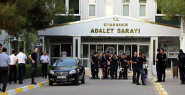 Diyarbakır'da 21 Siyasetçiden 10'u tutuklandı