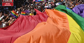 Komünistler ile LGBTQ ve Yeni Bir Dünya üzerine röportaj