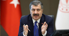 Bakan Koca: Virüse 1.5 metreden daha yakınsanız, maskeli de, maskesiz de hedefsiniz