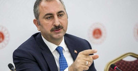 Bakan Gül: Meclis'te barolarla ilgili çalışma var fakat ortaya çıkmış bir teklif yok