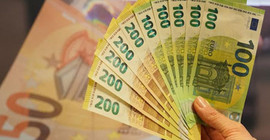 Oyuncak parayla alışveriş yapmaya çalışan 8 yaşındaki çocuğa soruşturma açıldı