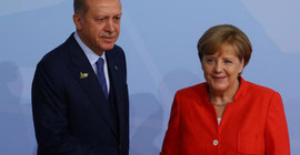 Erdoğan ve Merkel Libya'yı görüştü