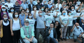 'Bu darbe de diğer darbeler gibi er ya da geç mücadelemizle sonuçlanacak'