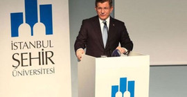 Erdoğan, Davutoğlu'nun kurduğu İstanbul Şehir Üniversitesi'nin faaliyet iznini kaldırdı