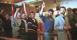 Akit birinci sayfadan katliam sanıklarına seslendi: ‘Sivas’ın yiğit evlatları’