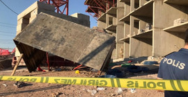 Elazığ'da deprem konutları şantiyesindeki iskele çöktü: Çok sayıda yaralı