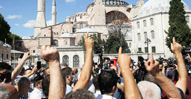 Yandaş Hürriyet Genel Yayın Yönetmeni'nden Ayasofya yorumu: AKP'ye oy getirmez