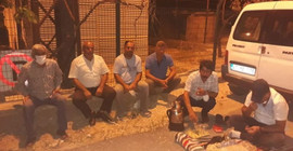 Mahalleli elektrik kesintilerine karşı trafo önünde sabahladı