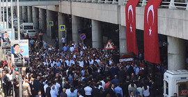 Havalimanı saldırısında hayatını kaybedenler anıldı