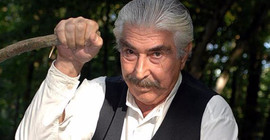 Erdal Özyağcılar'dan 'kadına şiddet' yorumu: Bu insanlık değil