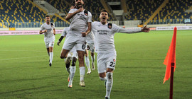 Karagümrükspor Süper Lig'e yükseldi