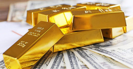 Altının ons fiyatı rekor tazeledi, dolar 7 liraya dayandı