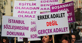 Kadınların İzmir'deki yürüyüşüne engel