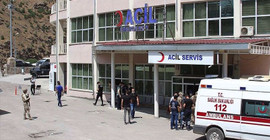 Hakkari'de zırhlı araç devrildi: 2 ölü