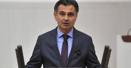 Bu da ‘partinin merdivenlerinde oturdun’ fezlekesi
