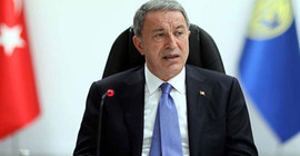 Hulusi Akar'dan Yunanistan ile diyalog çağrısı