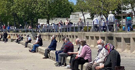 65 yaş üstü yurttaşlara yönelik sokağa çıkma yasağı uygulanan illerin sayısı artıyor