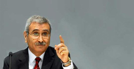 Durmuş Yılmaz: Döviz kalmadı, ey bankalar elinizde kalan dövizleri bana getirin