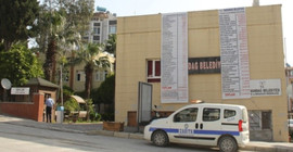 Samandağ Belediye binası, başkan tarafından satışa çıkarıldı