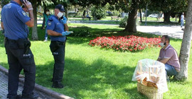HES kodu 'riskli' çıkan simitçi polis denetimine takıldı