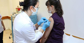 Prof. Gökova'dan Türkiye'de kullanılan Coronavirus aşısının 'yan etki'sine ilişkin açıklaması