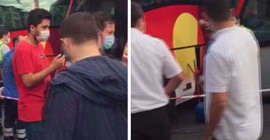 Laleli'de tramvayla otobüs çarpıştı