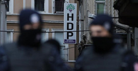 HDP’ye operasyon: 20 kişi gözaltında, gizlilik kararı sürüyor