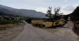Bir Alevi köyü daha yolsuz bırakıldı