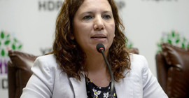 Selma Irmak Kürtçe savunma yaptı