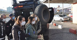 Kars Belediyesi Eş Başkanı Şevin Alaca ve meclis üyeleri gözaltına alındı