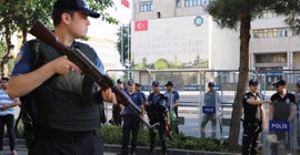 Diyarbakır Büyükşehir Belediyesi kayyımı 25 işçi ve memuru ihraç etti
