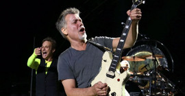 Ünlü gitarist Eddie Van Halen hayatını kaybetti