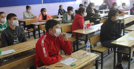 Sağlık Bakanlığı: Temaslı kabul edilenler okula gitmeye devam edecek