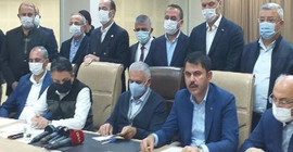 Bakanların deprem toplantısında ilk sözü Binali Yıldırım aldı