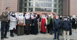 Beyaz Tülbentli Anneler hakkında 'zorla getirilme' kararı: Gerekçe açlık grevine destek açıklaması