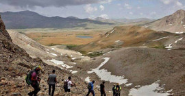 Kutsal sayılan mekanlara çıkmak da yasak