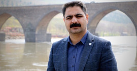 Yerine kayyım atanmış Sur Belediyesi Eş Başkanı Özdemir gözaltına alındı