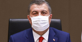 Bakan Koca'dan 'burnun altına indirilmiş maske' açıklaması