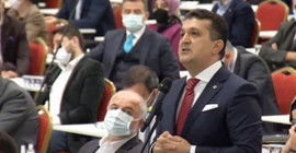 'Ekrem Bey hiç gitmemiştir' dediği okulun kütüphanesini İmamoğlu yaptırmış