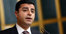 Demirtaş'a verilen hapis cezası bozuldu