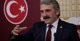 Tarihi çeşmeye babasının adını yazdıran AKP'li Çamlı: Ne var yani bunda?