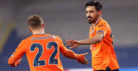 İrfan Can Kahveci ve Olivier Giroud, Şampiyonlar Ligi'ne damga vurdu