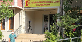 Cemevi iki yıl karanlıkta bırakıldı, Bakan müftülüğü işaret etti