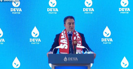 Babacan: Diplomasiyi rafa kaldırdıkları için sınırlar boyunca duvar çekiyorlar