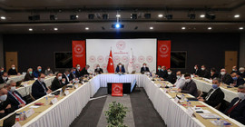 Sağlık Bakanı: İstanbul'da vaka sayısı düşüyor ama son günlerde evde bulaşma oranı yükseldi