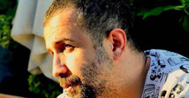 Senarist Alper Alpözgen ölü bulundu